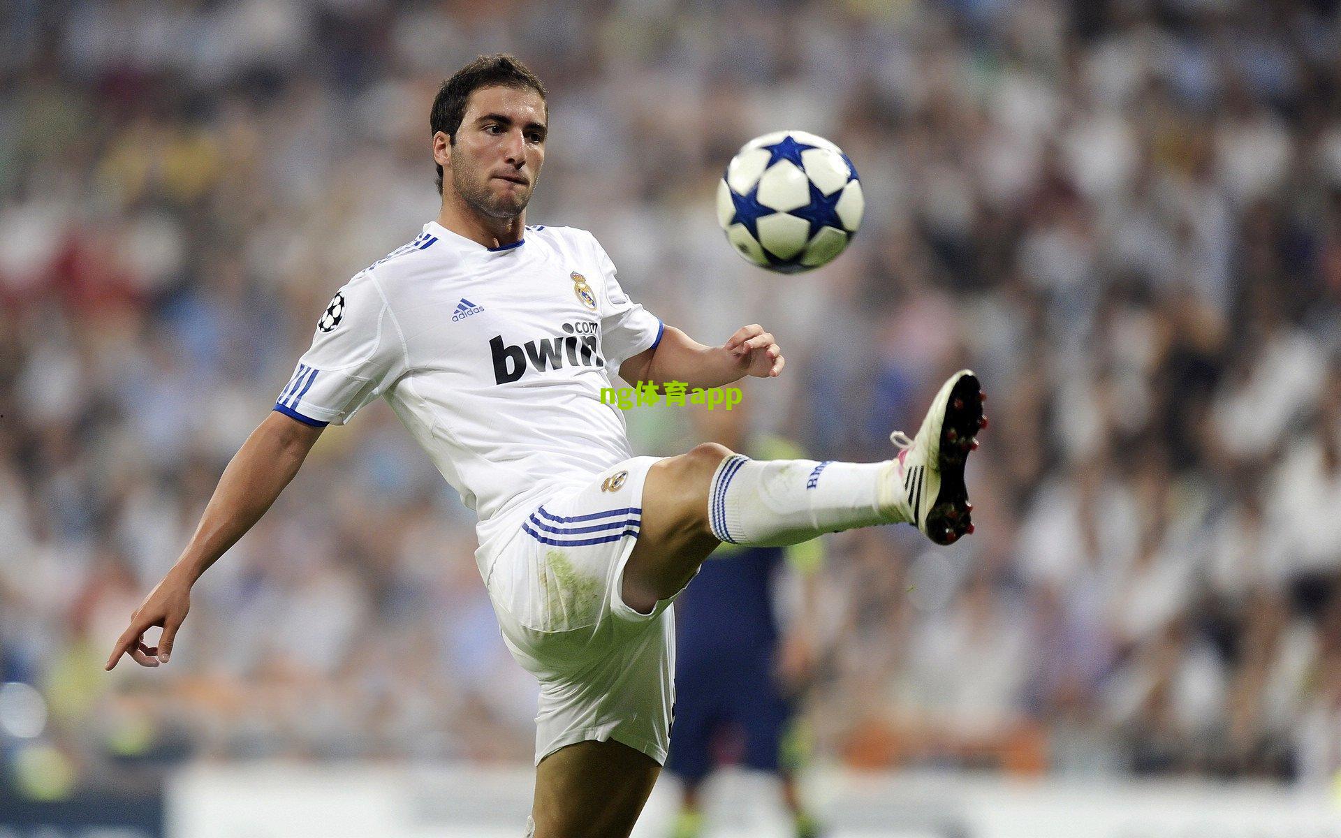 ng体育平台|博阿斯高薪言论引轩然大波 本菲卡严正驳斥指控称其虚假无知